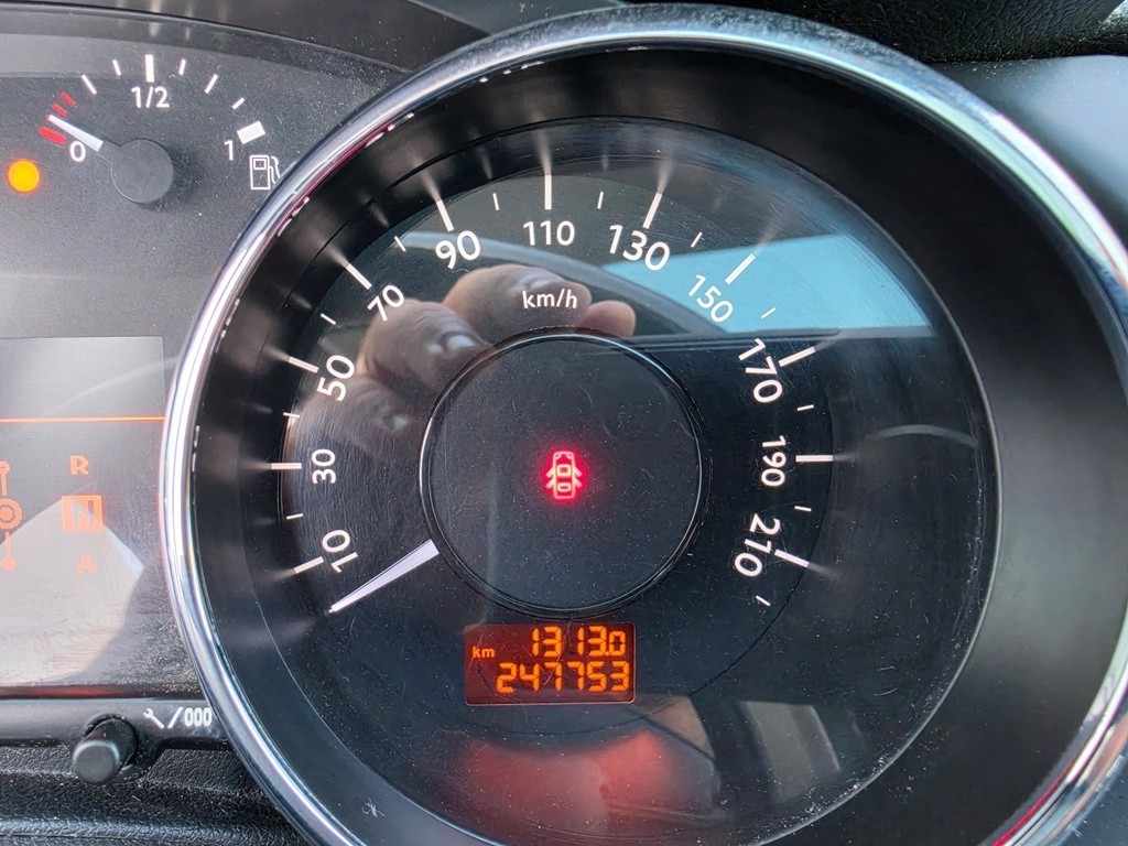 peugeot-3008-2009-diesel-1560cc
