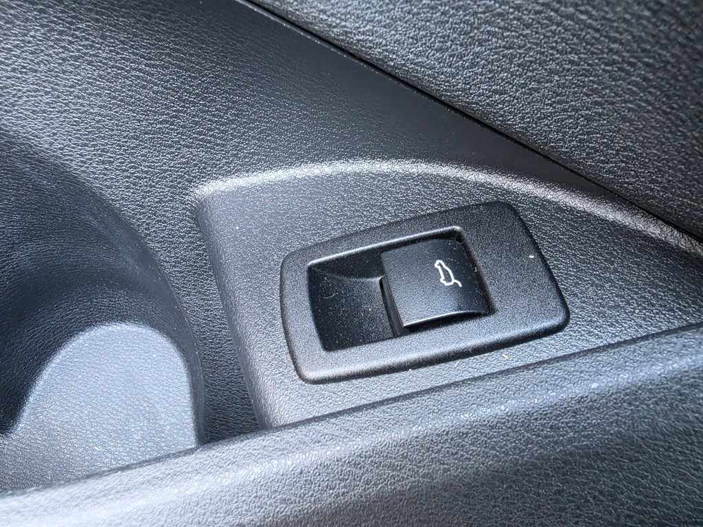 bmw-x1-2018-diesel-1496cc