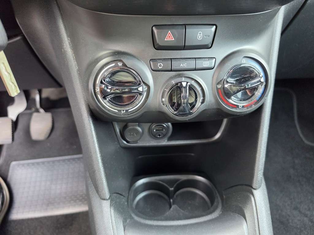 peugeot-208-2017-gasolina-1199cc