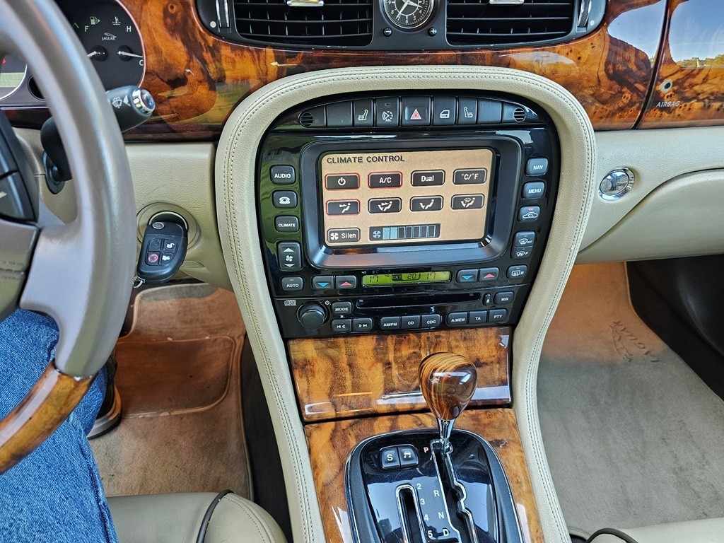 jaguar-xj-2007-diesel-2720cc
