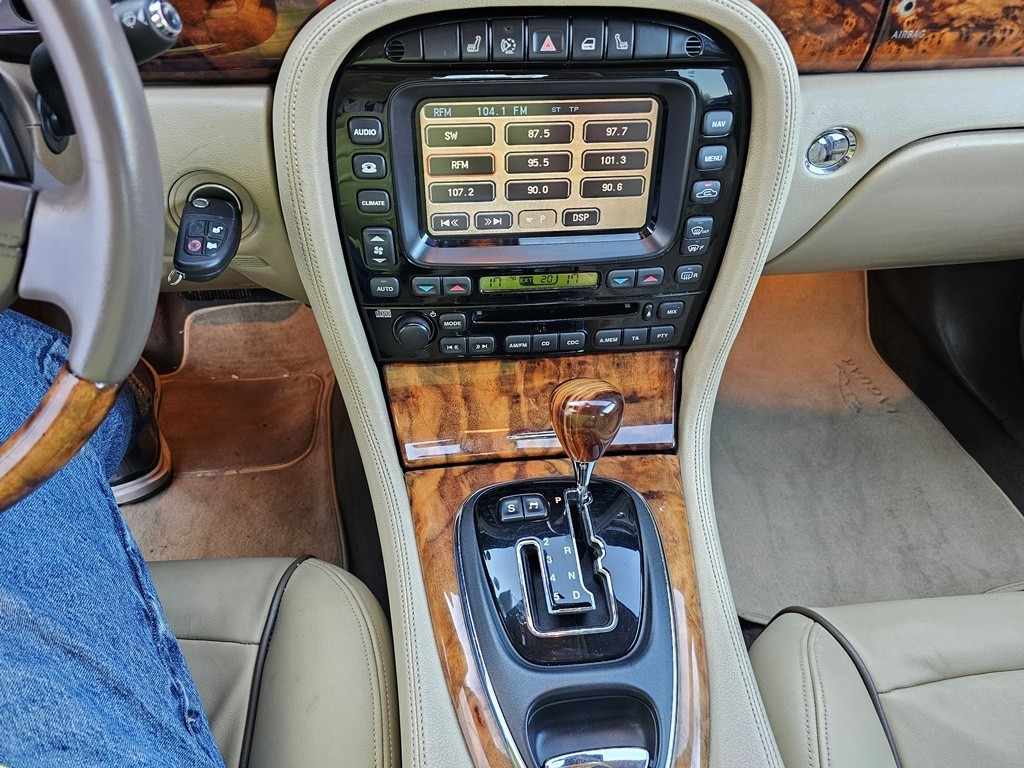jaguar-xj-2007-diesel-2720cc