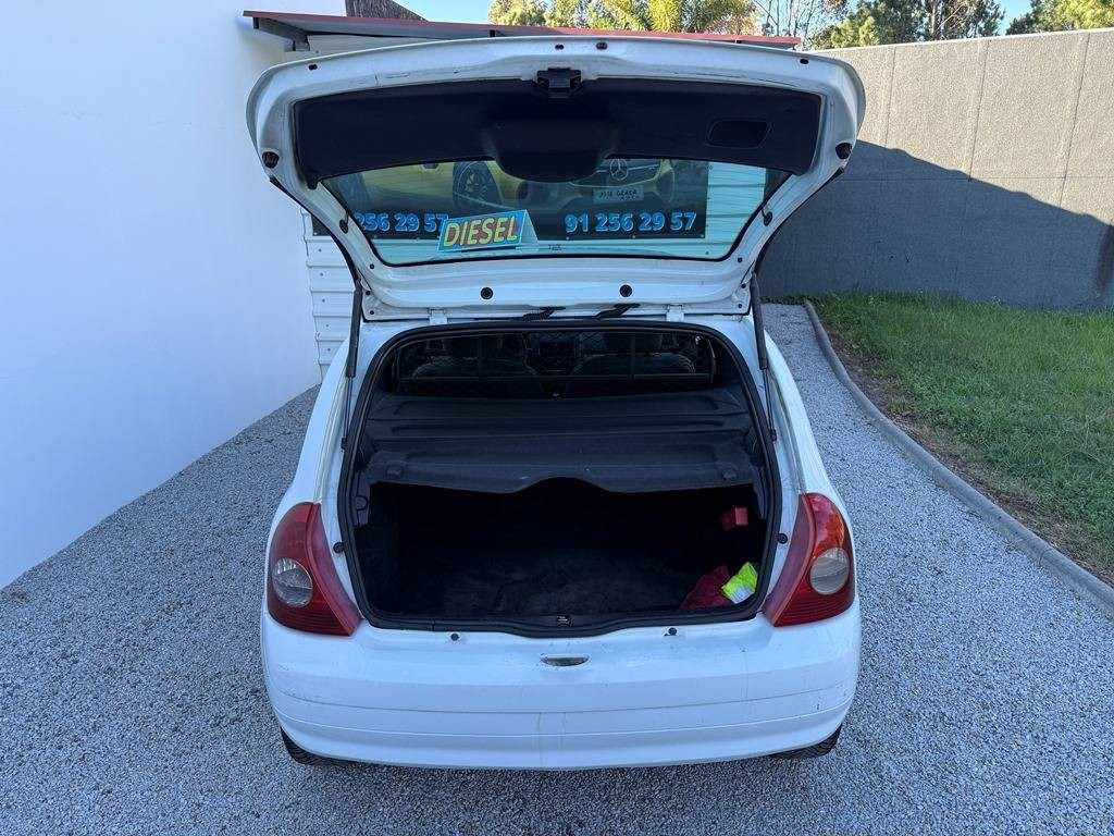 renault-clio-2004-diesel-1500cc