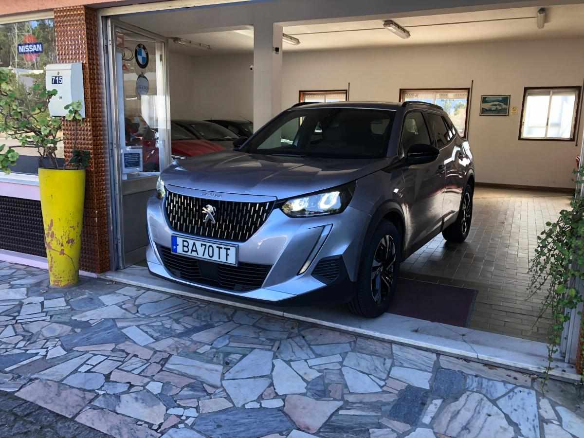 peugeot-2008-1-2-puretech-2023-gasolina-1199cc