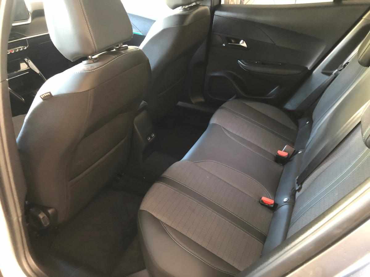 peugeot-2008-1-2-puretech-2023-gasolina-1199cc