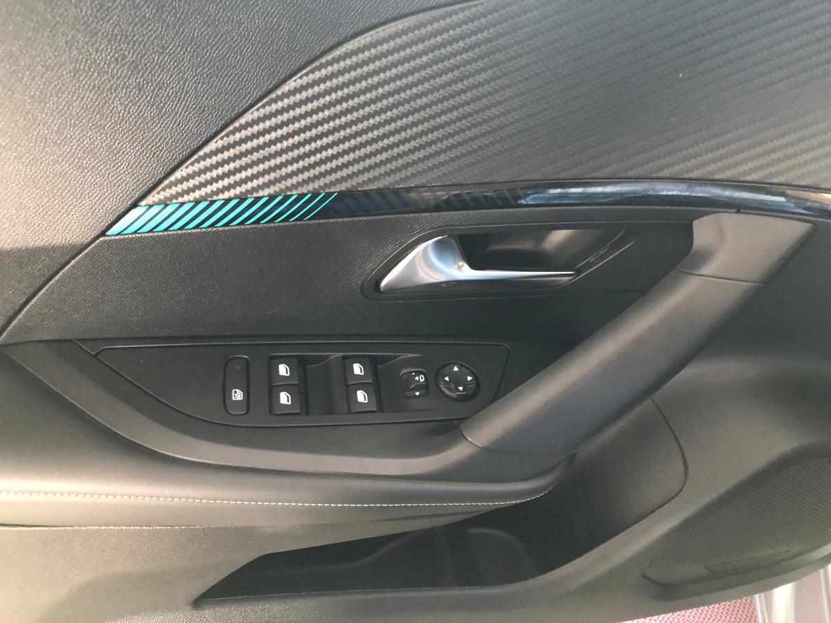 peugeot-2008-1-2-puretech-2023-gasolina-1199cc