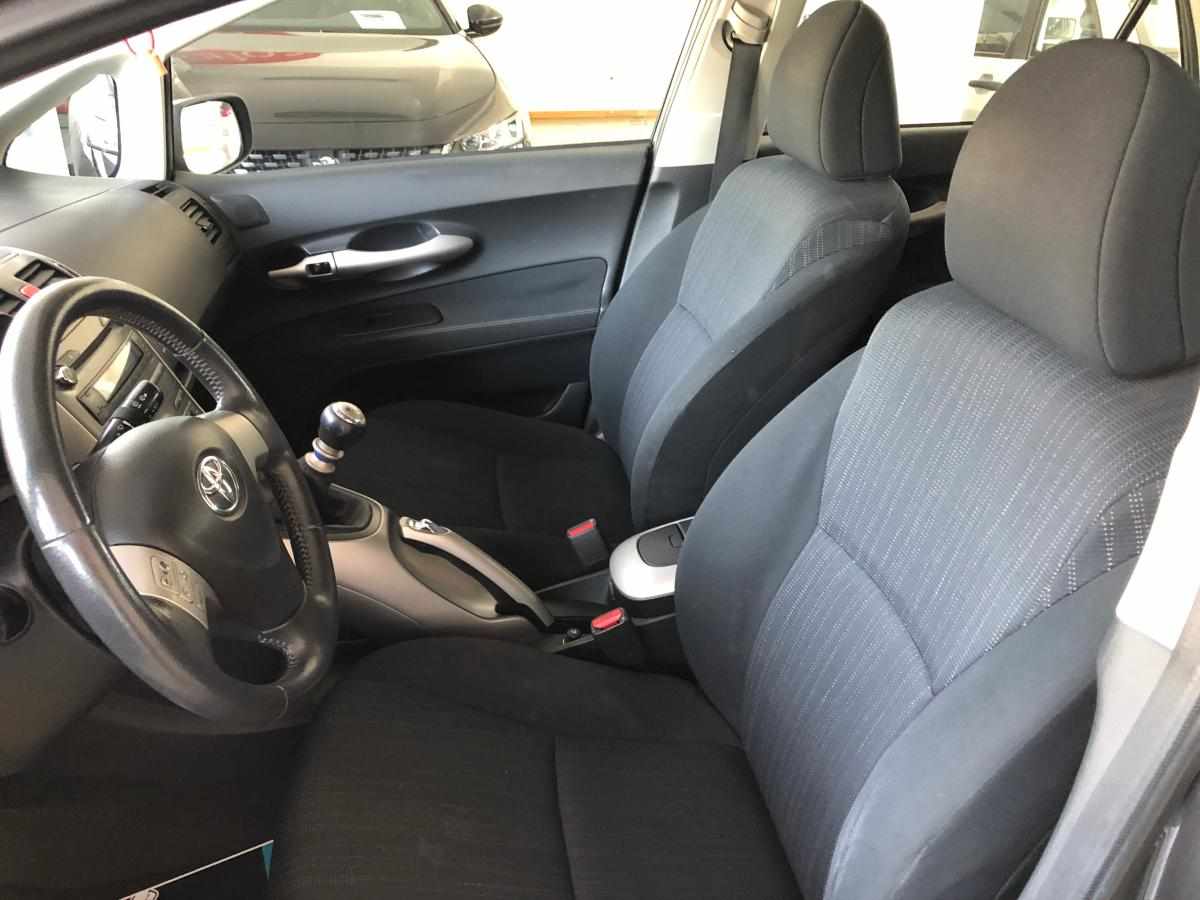 toyota-auris-1-4-d-4d-2009-diesel-1364cc