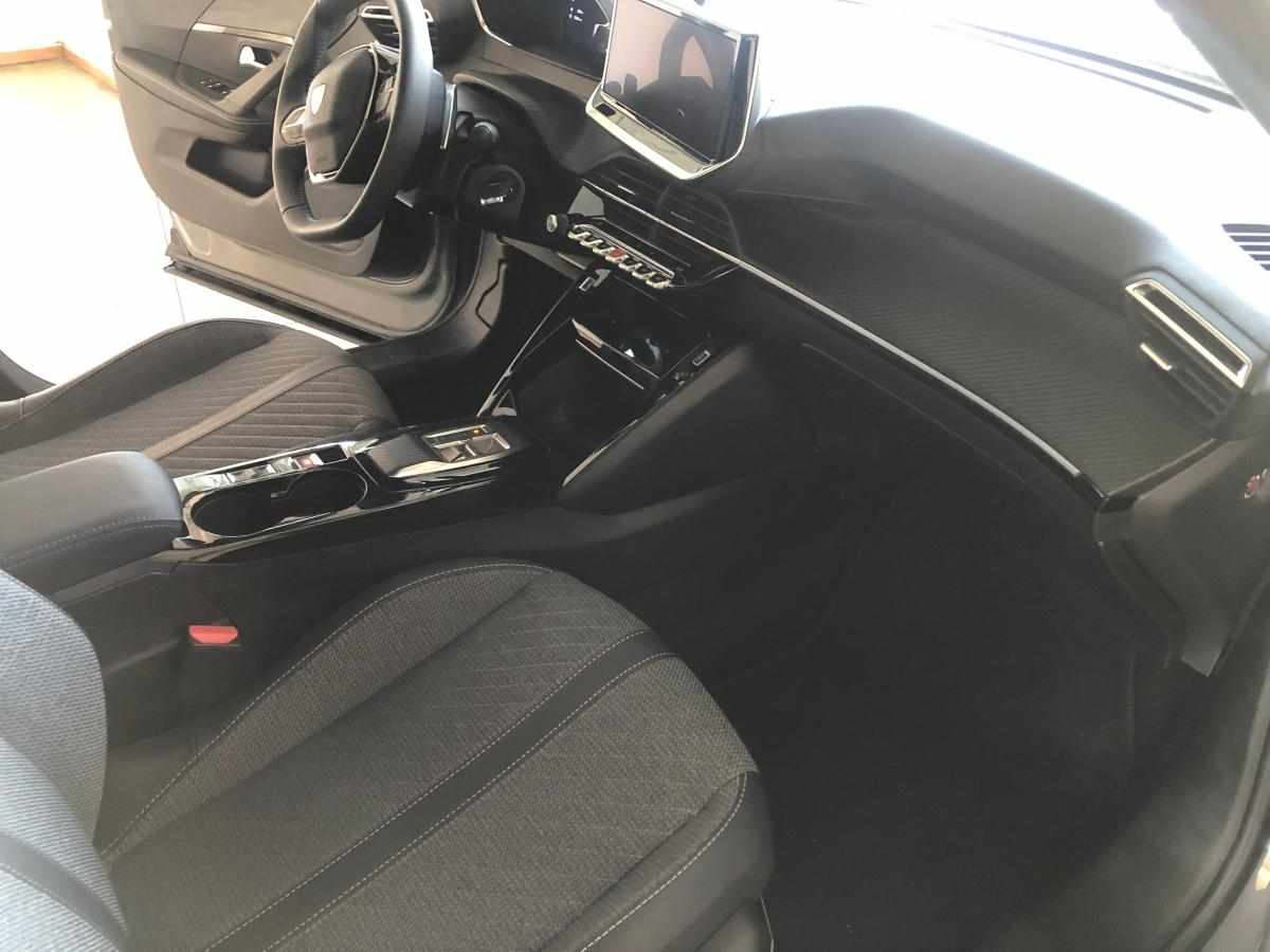 peugeot-2008-1-2-puretech-2024-gasolina-1199cc