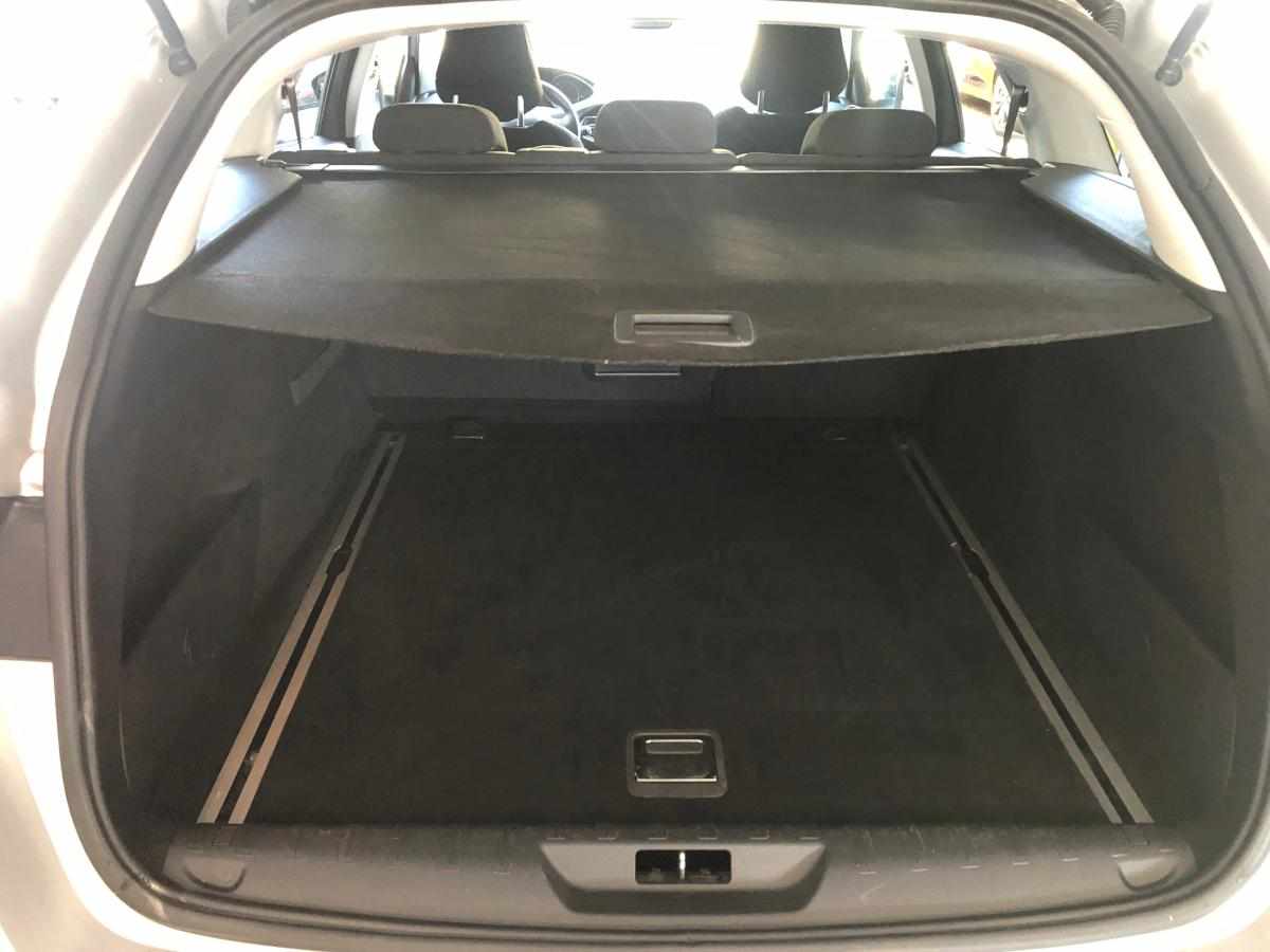 peugeot-308-1-6-e-hdi-fap-2014-diesel-1560cc