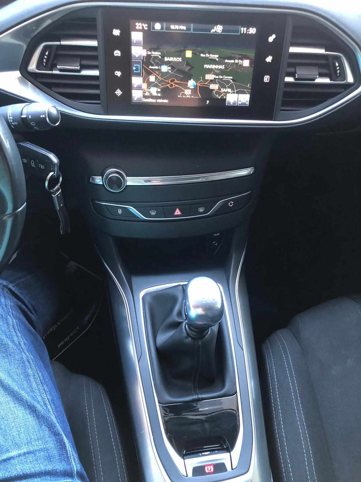 peugeot-308-1-6-e-hdi-fap-2014-diesel-1560cc