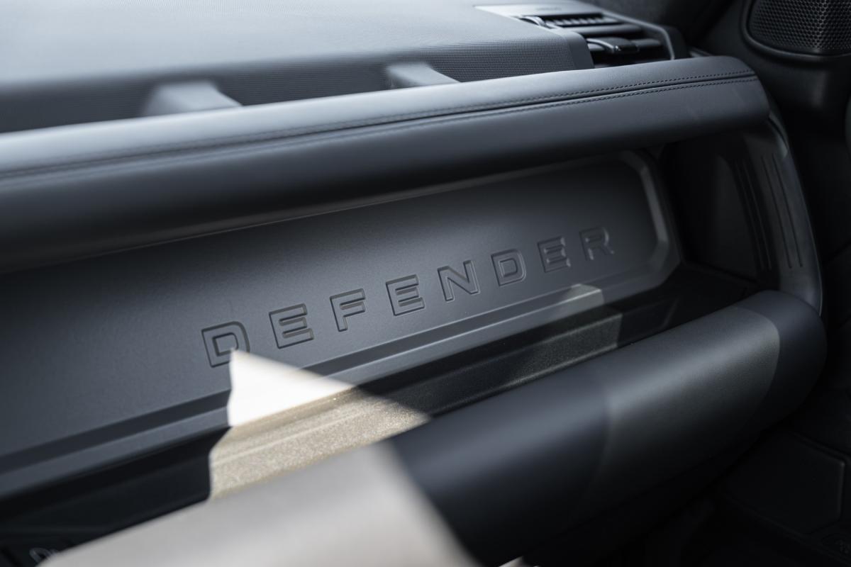 land-rover-defender-2025-gasolina-4395cc