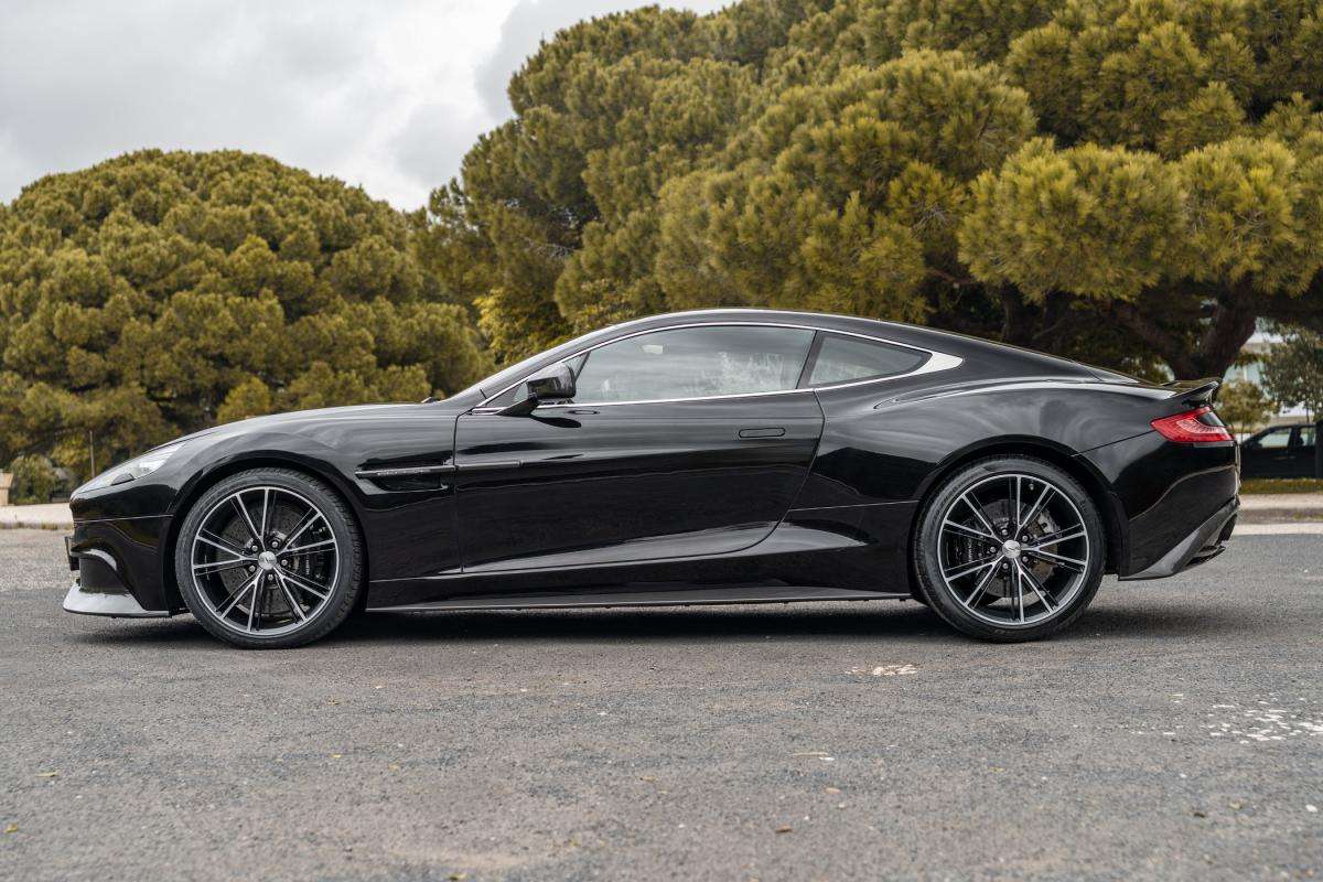 aston-martin-vanquish-2012-gasolina-5935cc