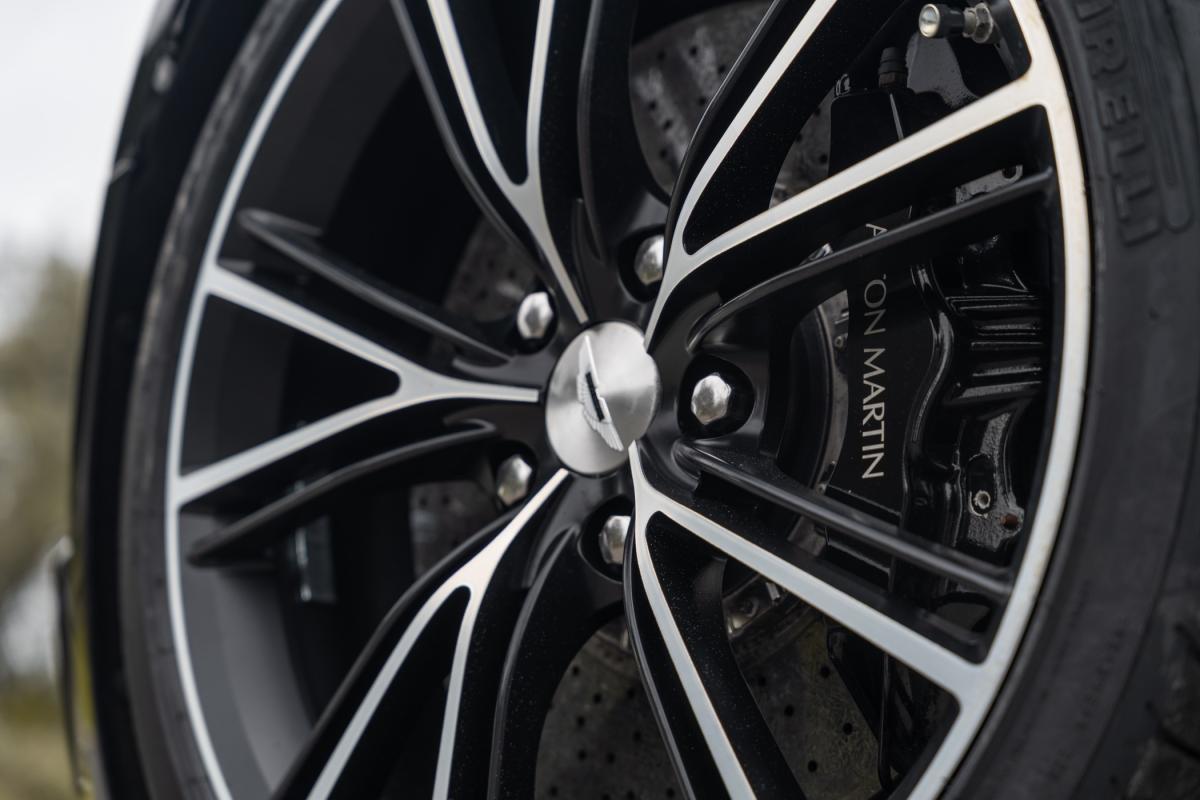 aston-martin-vanquish-2012-gasolina-5935cc