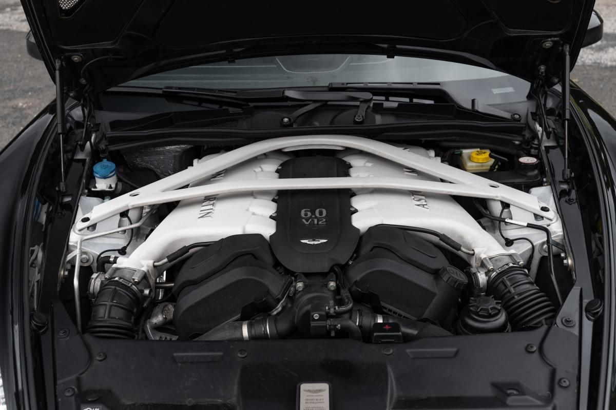 aston-martin-vanquish-2012-gasolina-5935cc