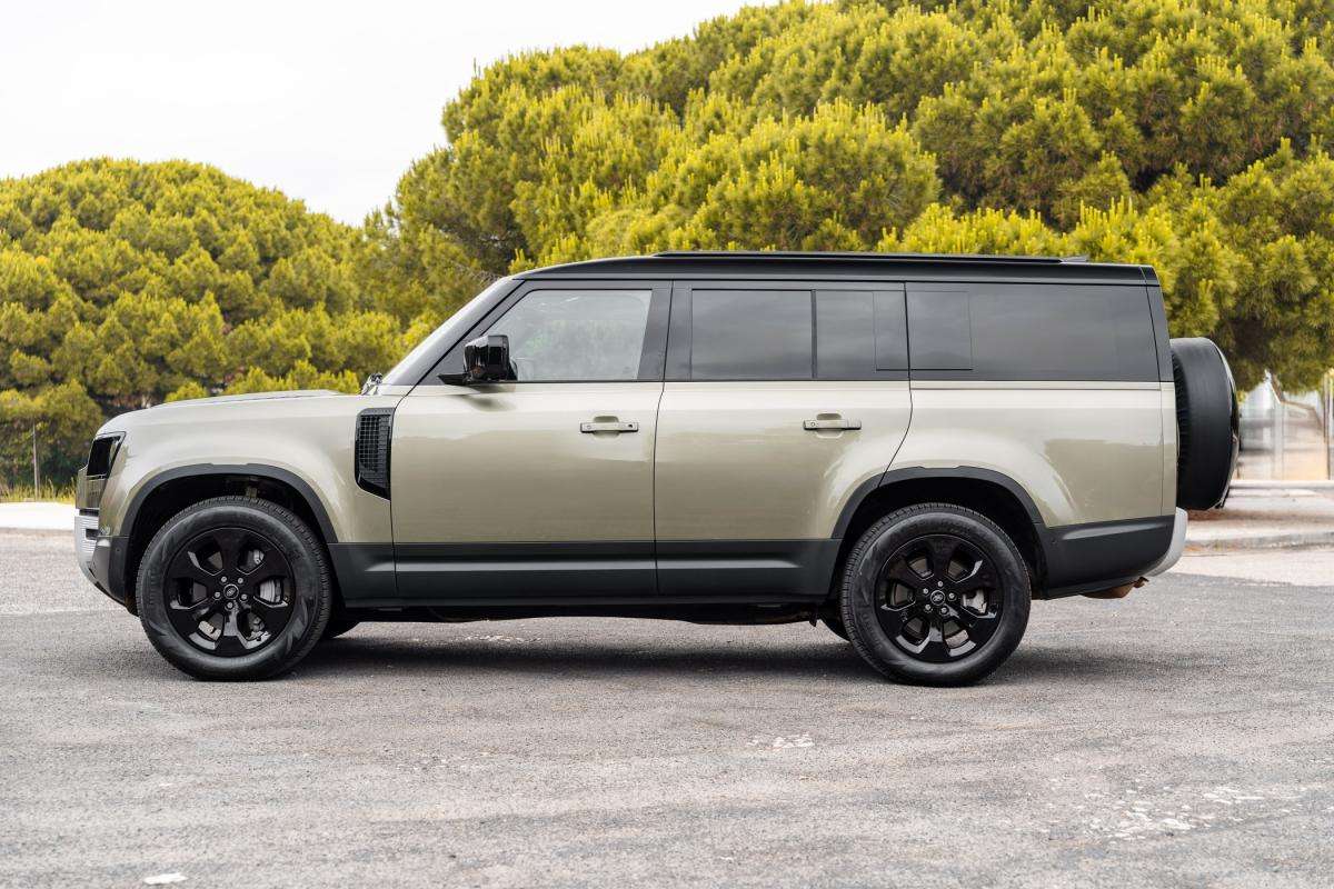land-rover-defender-2024-diesel-2997cc