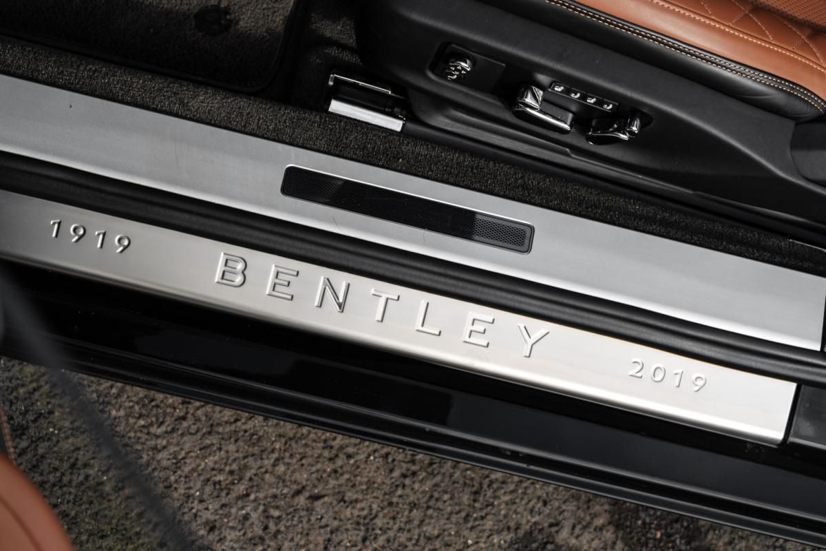 bentley-continental-2019-gasolina-5950cc
