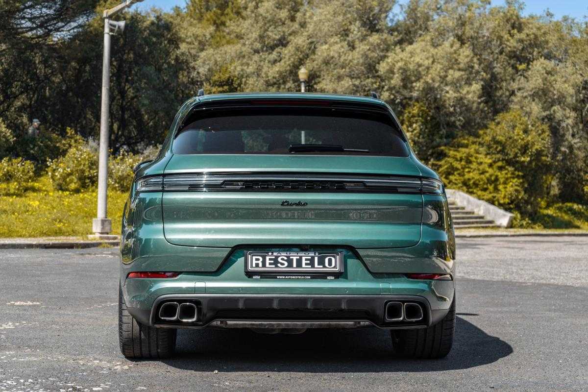 porsche-cayenne-2025-hibrido-a-diesel-3996cc