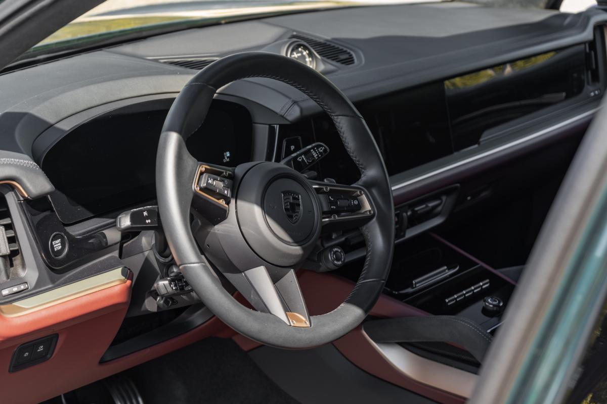 porsche-cayenne-2025-hibrido-a-diesel-3996cc