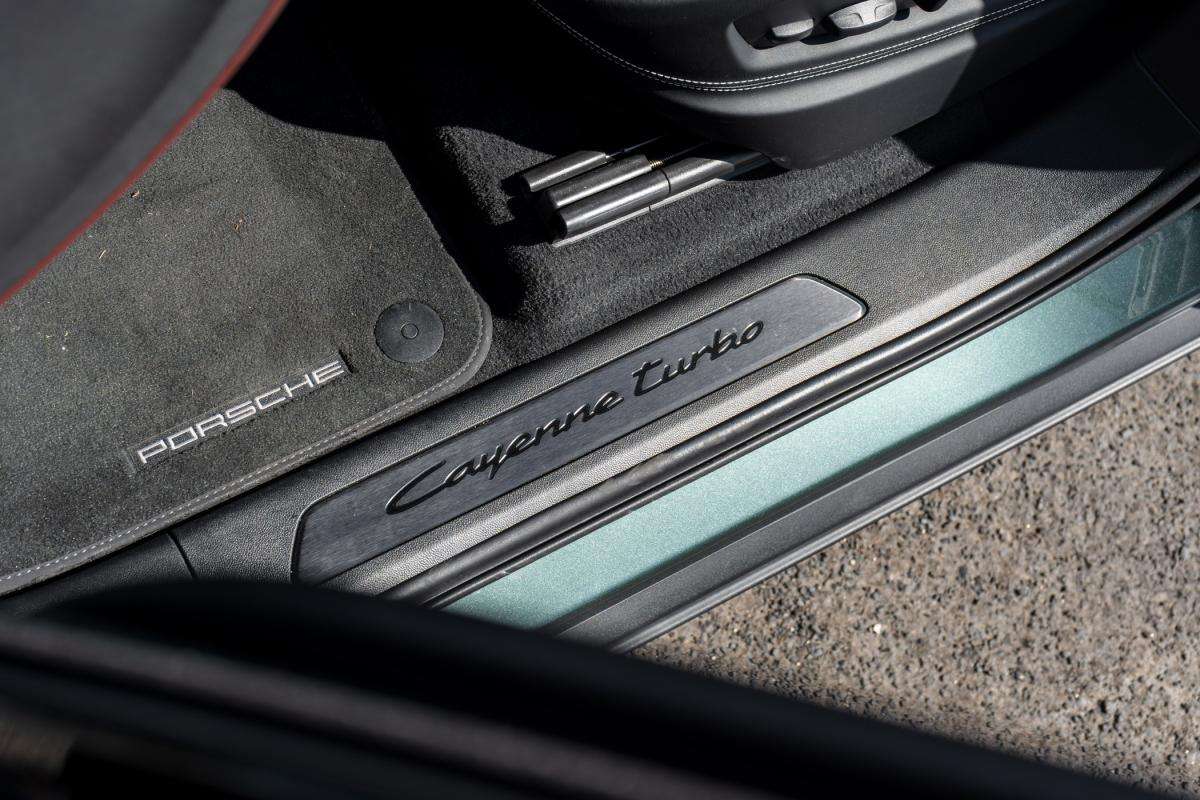 porsche-cayenne-2025-hibrido-a-diesel-3996cc