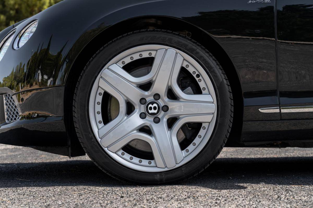 bentley-continental-2015-gasolina-5998cc