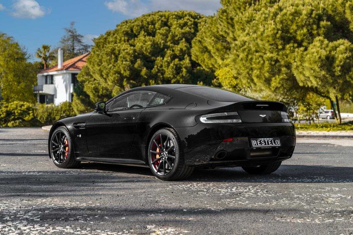 aston-martin-vantage-coupe-2018-gasolina-5935cc