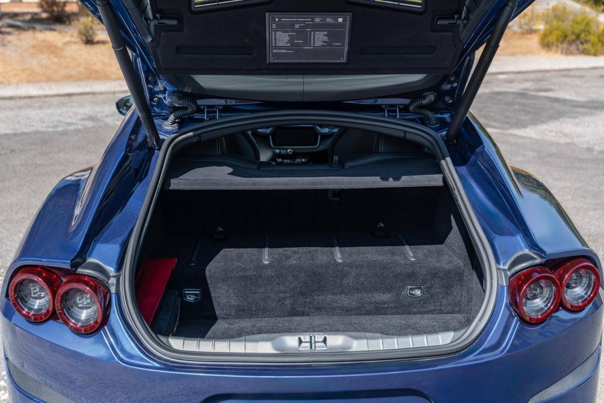 ferrari-gtc4-lusso-2021-gasolina-3855cc