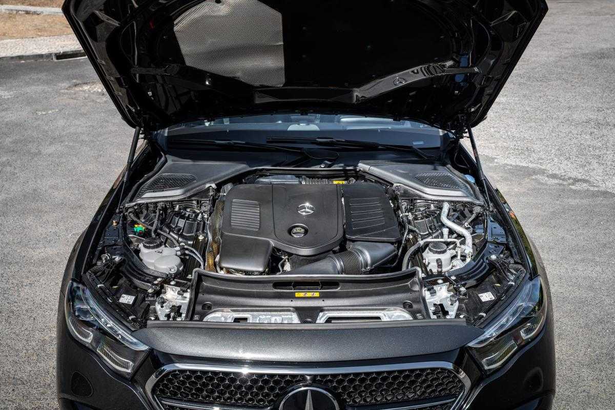 mercedes-benz-classe-e-2023-hibrido-a-gasolina-1999cc