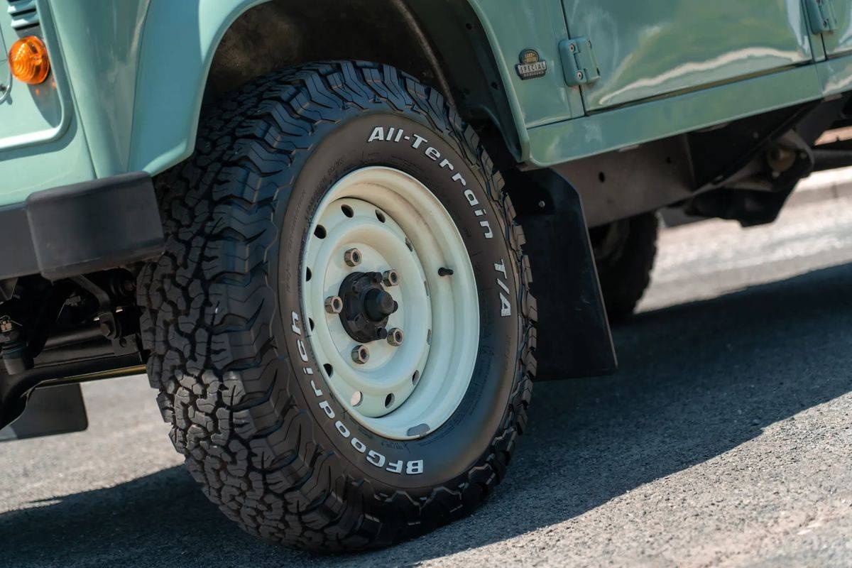 land-rover-defender-2006-diesel-2495cc