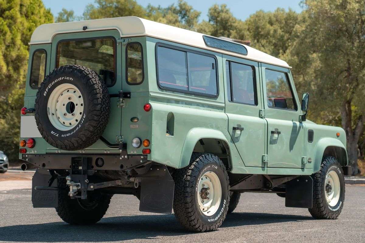 land-rover-defender-2006-diesel-2495cc