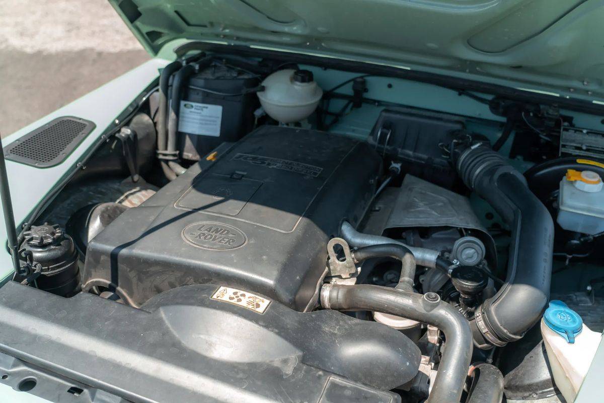 land-rover-defender-2006-diesel-2495cc