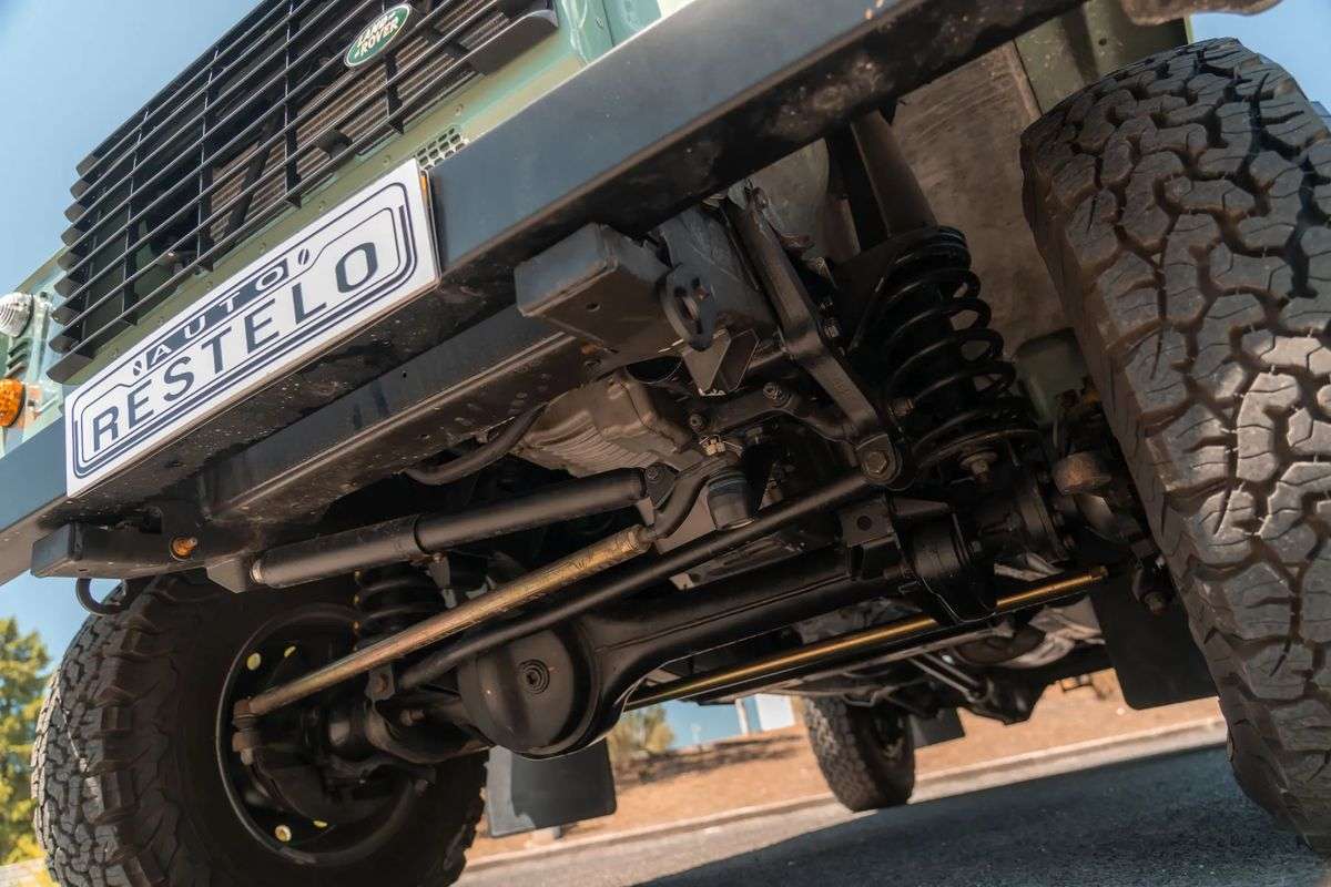 land-rover-defender-2006-diesel-2495cc