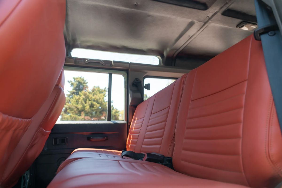 land-rover-defender-2006-diesel-2495cc