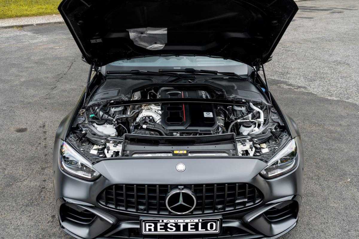 mercedes-benz-classe-c-2024-hibrido-a-gasolina-1991cc