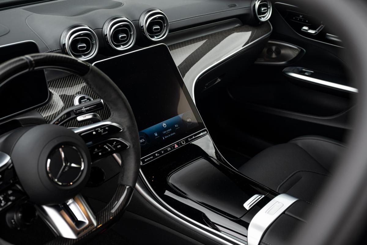 mercedes-benz-classe-c-2024-hibrido-a-gasolina-1991cc