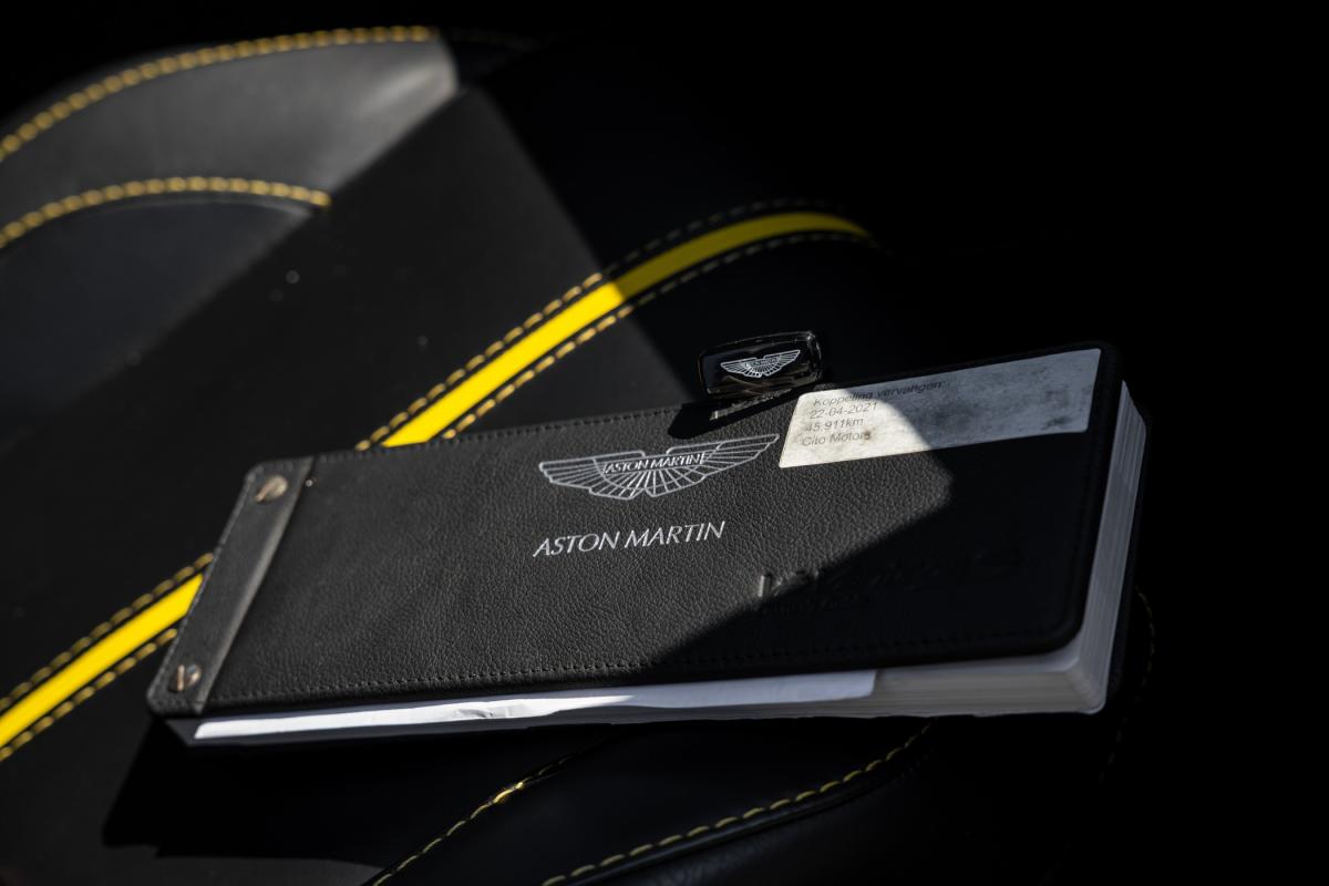 aston-martin-vantage-roadster-2015-gasolina-5935cc