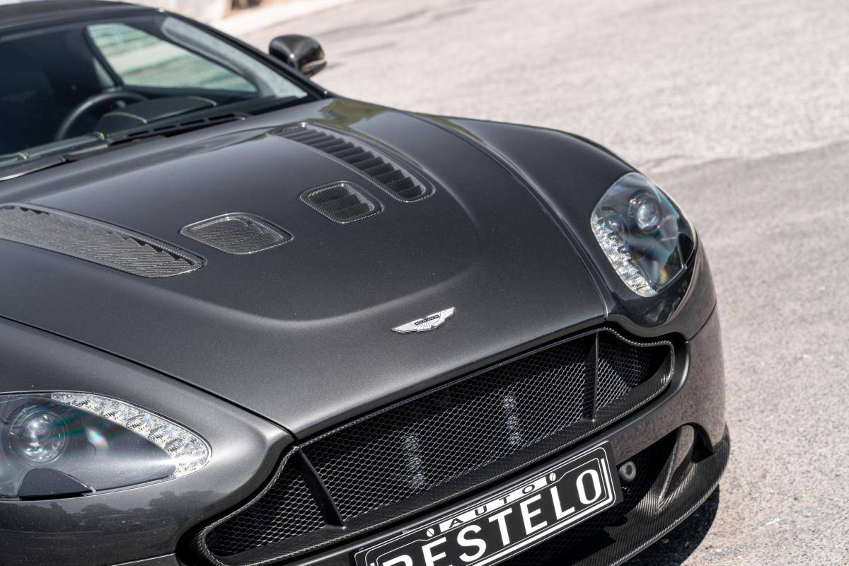 aston-martin-vantage-roadster-2015-gasolina-5935cc