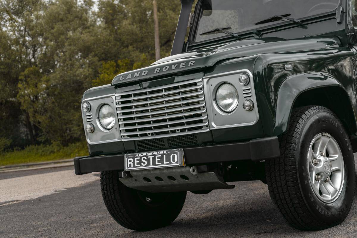 land-rover-defender-2010-diesel-2402cc