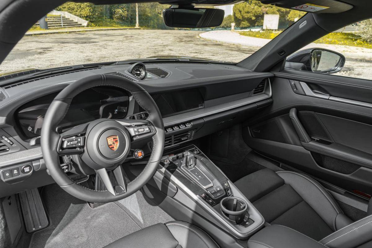 porsche-911-2025-gasolina-2981cc