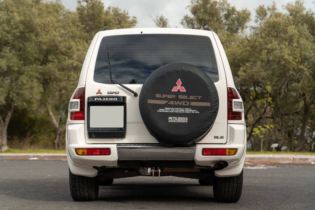 mitsubishi-pajero-2001-diesel-3200cc
