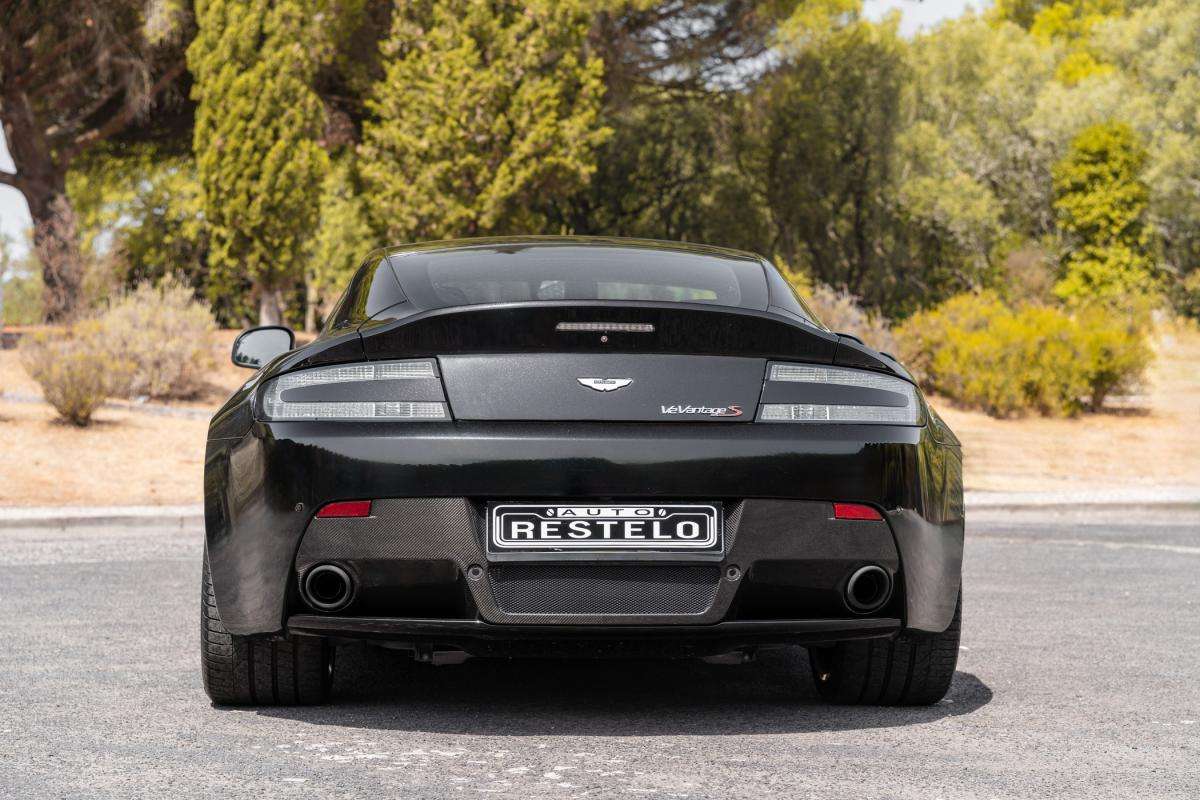 aston-martin-vantage-coupe-2016-gasolina-5935cc