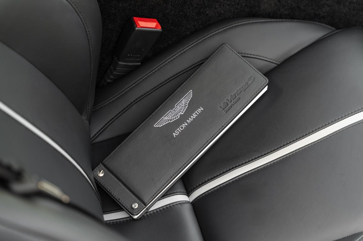 aston-martin-vantage-coupe-2016-gasolina-5935cc