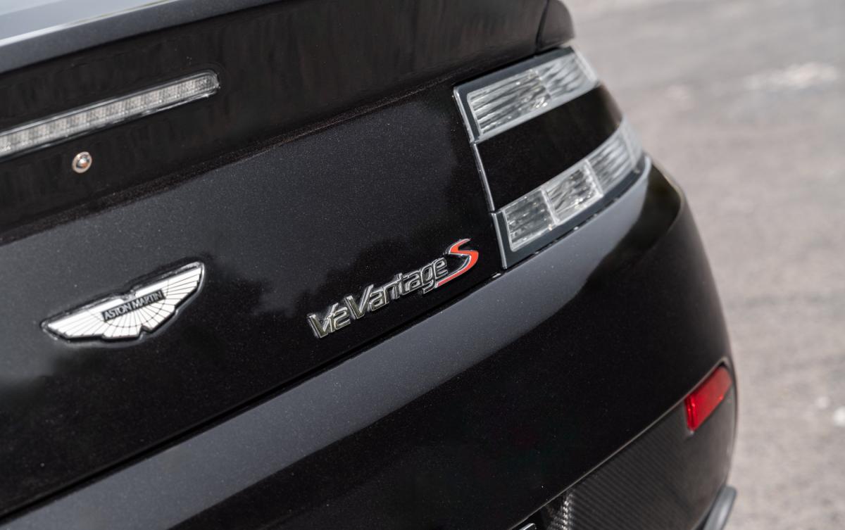aston-martin-vantage-coupe-2016-gasolina-5935cc