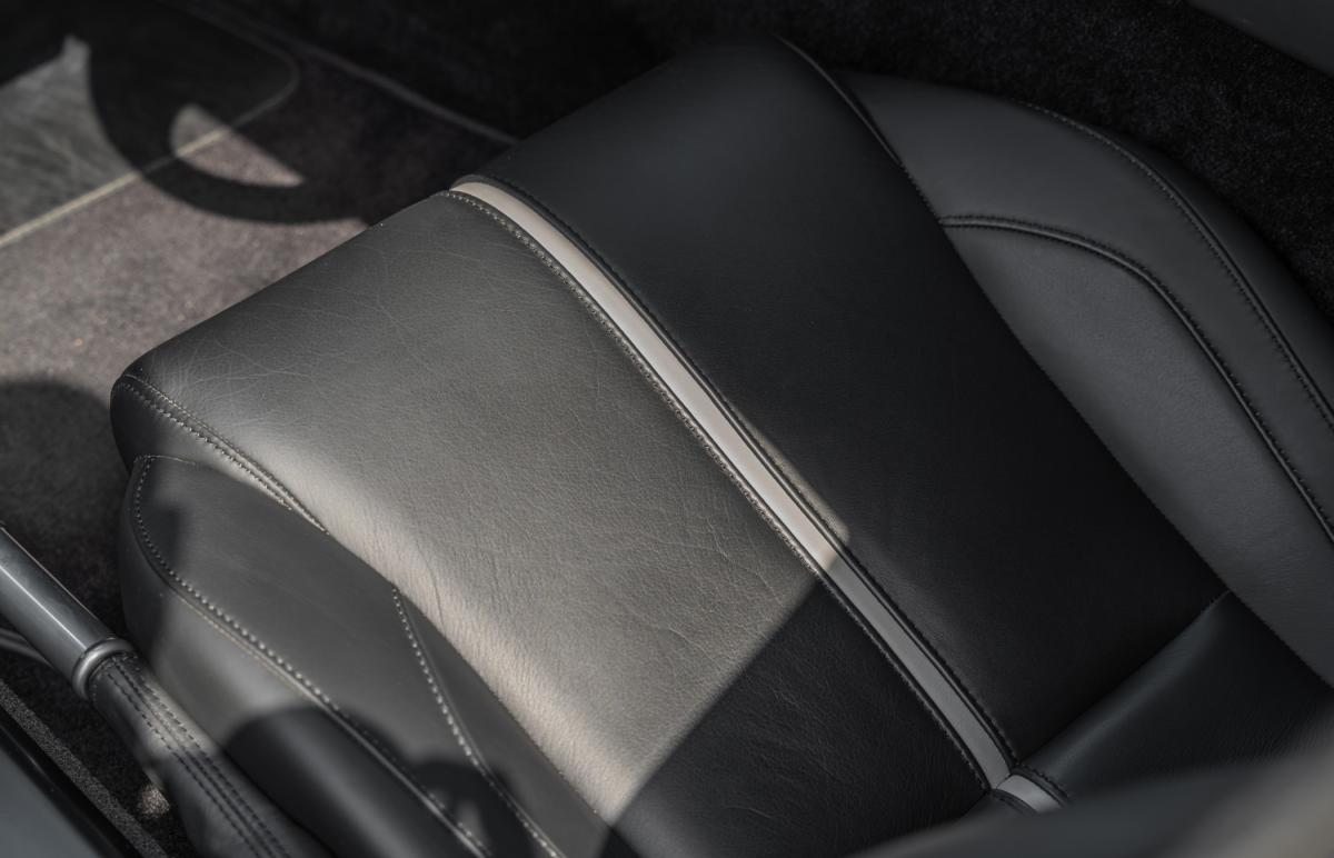 aston-martin-vantage-coupe-2016-gasolina-5935cc