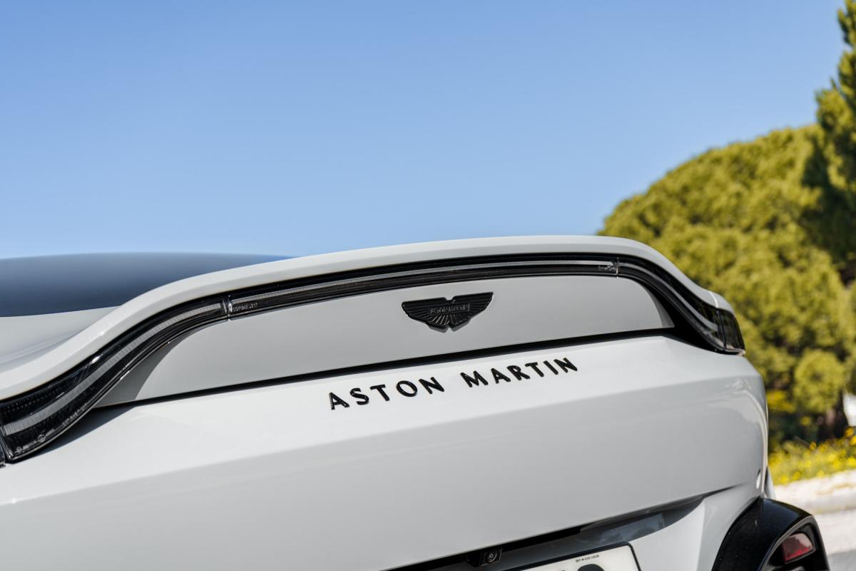 aston-martin-vantage-coupe-2024-gasolina-3982cc