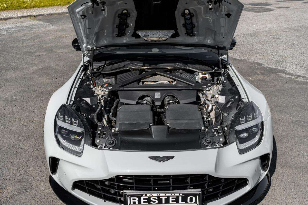 aston-martin-vantage-coupe-2024-gasolina-3982cc