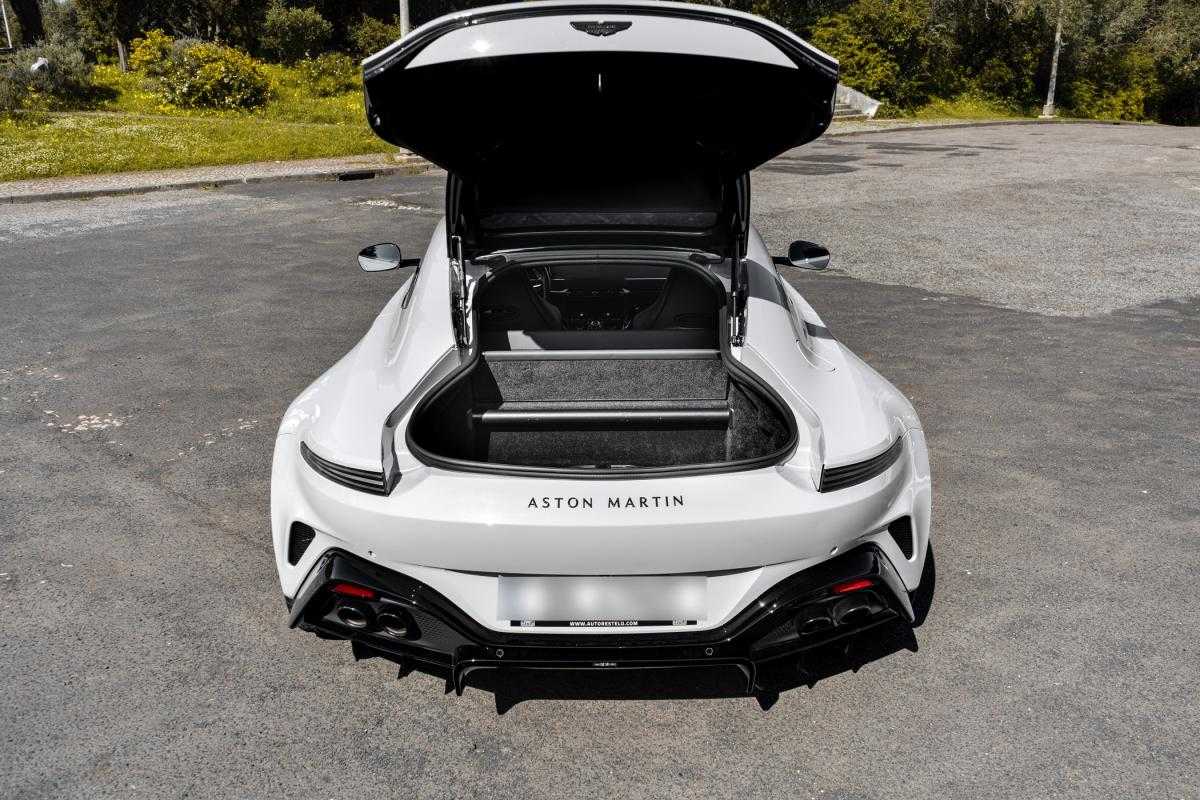 aston-martin-vantage-coupe-2024-gasolina-3982cc
