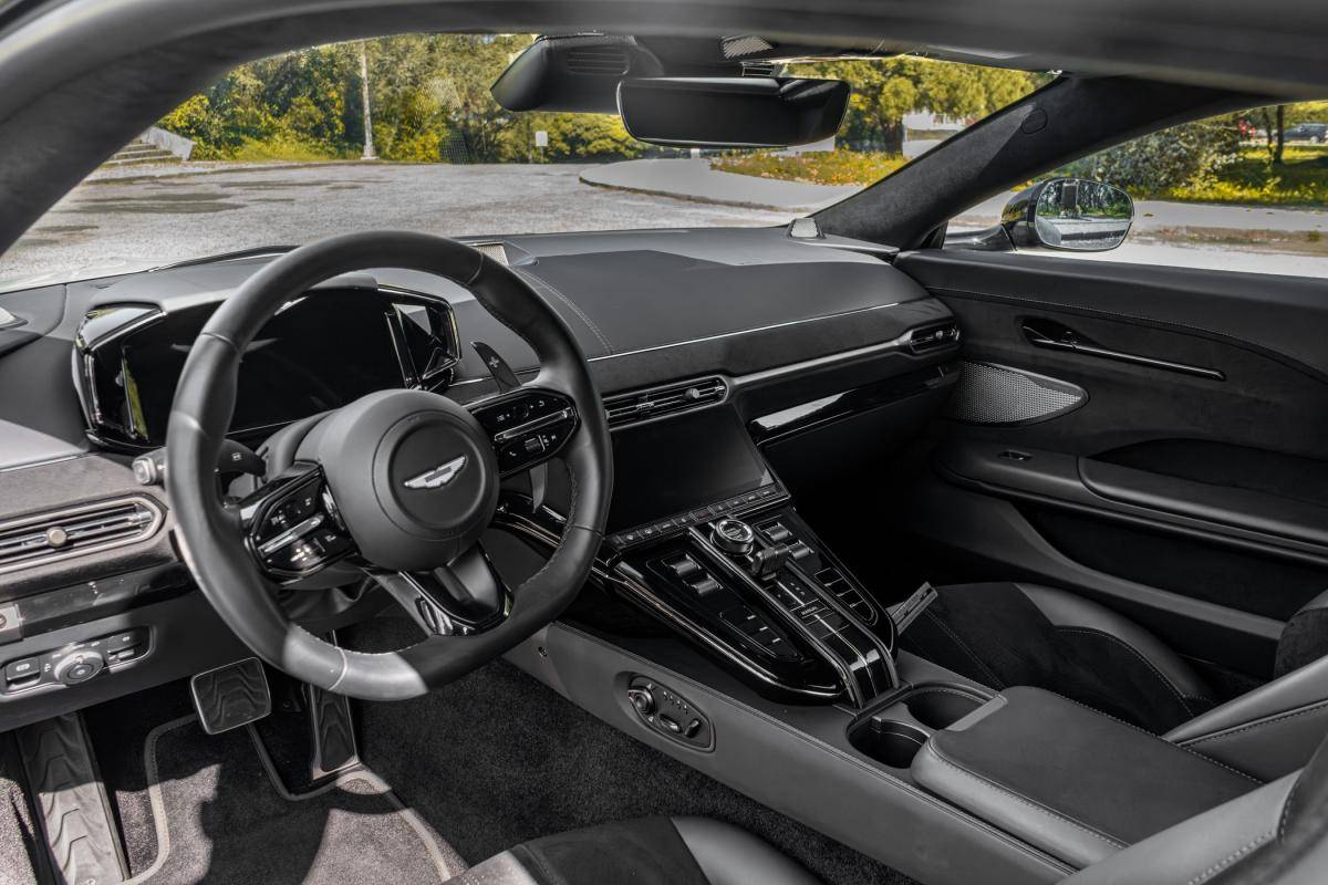 aston-martin-vantage-coupe-2024-gasolina-3982cc