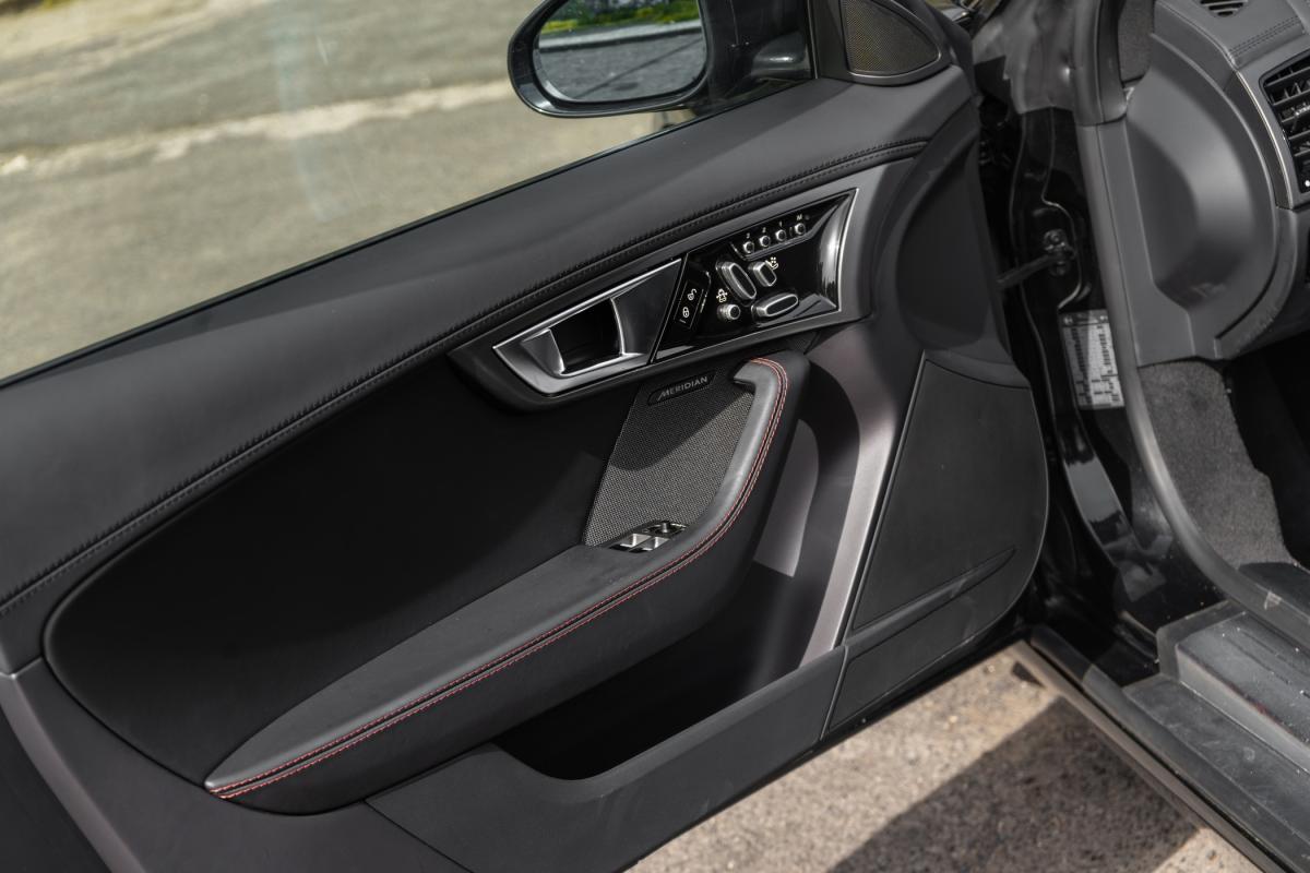 jaguar-f-type-2014-gasolina-2995cc