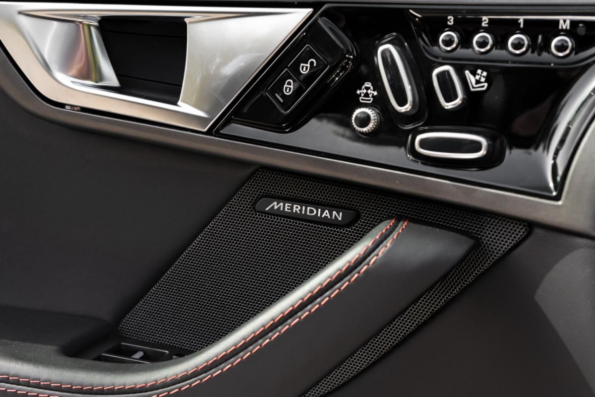 jaguar-f-type-2014-gasolina-2995cc