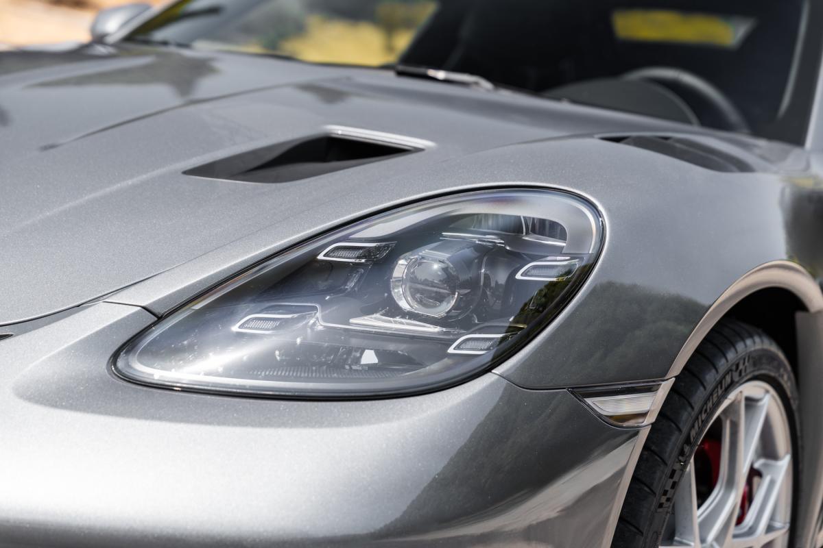 porsche-718-2024-gasolina-3996cc