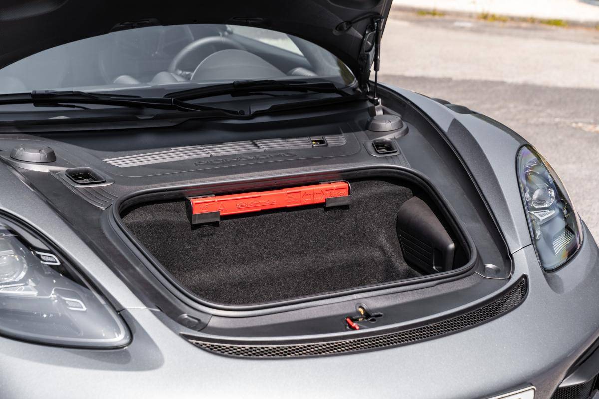 porsche-718-2024-gasolina-3996cc